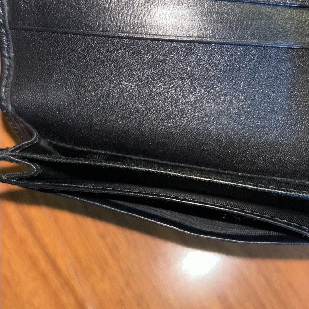 Authentic Gucci Leather Flap Card Case